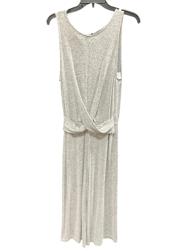 women's jumpsuits for date nightsJumpsuit By Banana Republic In Grey, Size: M