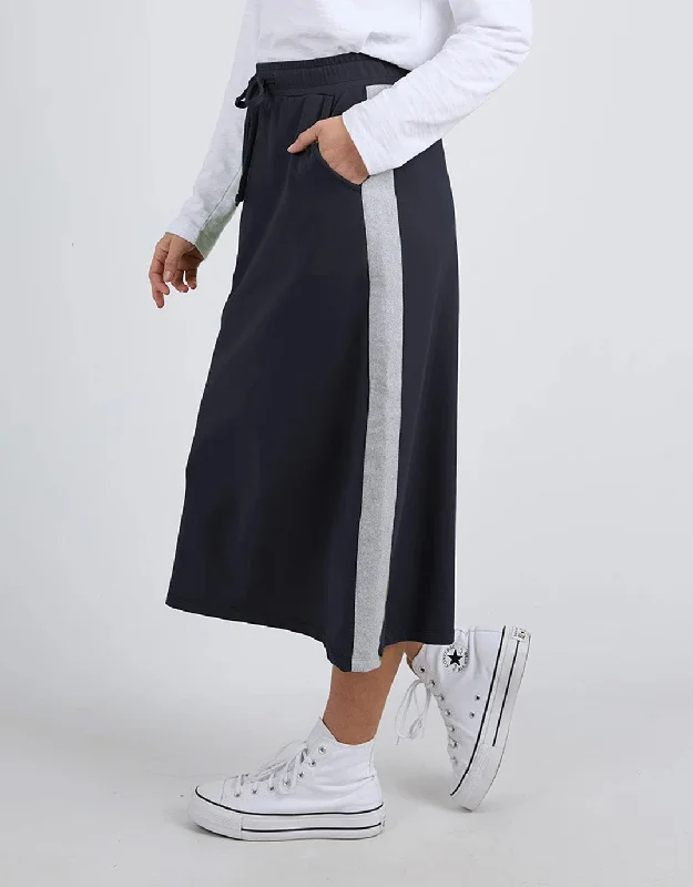 women's adventure-ready evening skirtsSloane Fleece Skirt - Navy/Grey Marle Trim