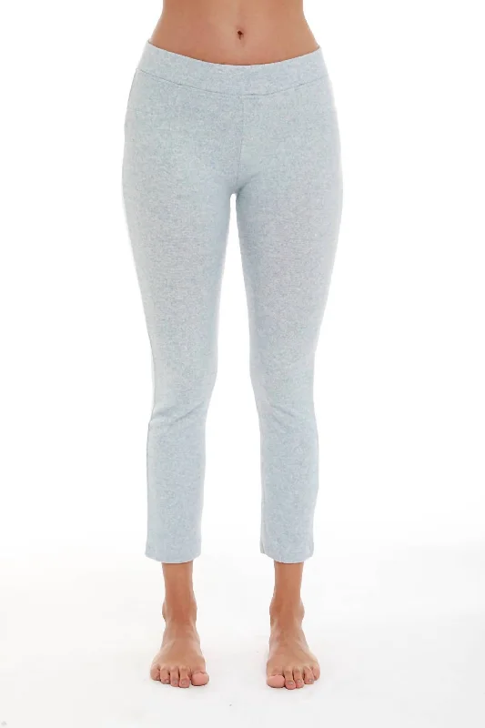 women's solid-color pantsKashmira Capri Pant In Sky Blue