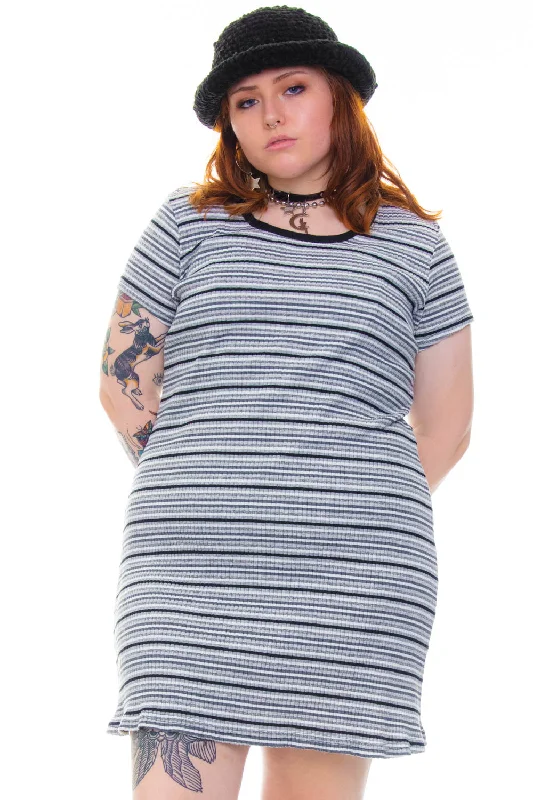 women's short-sleeved dressesSOLD!